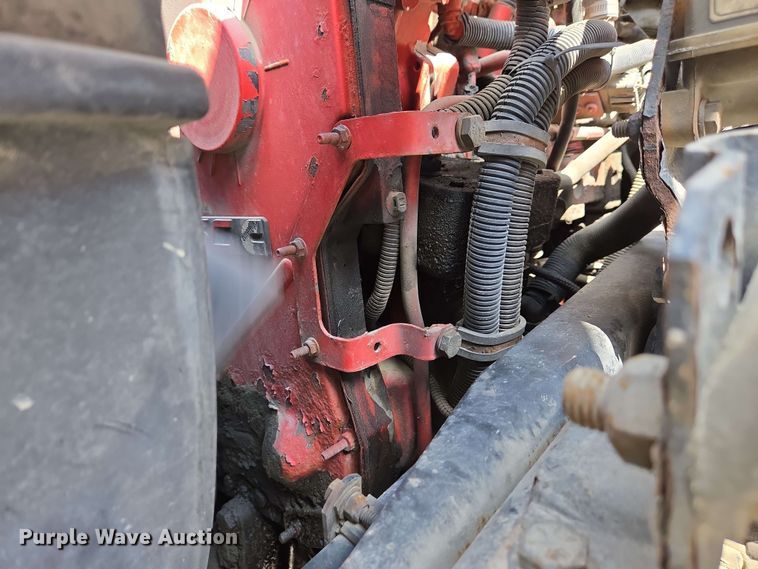 image for item EC4223 2011 Freightliner M2 flatbed truck