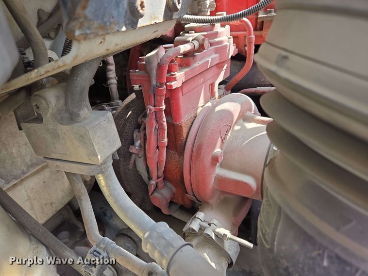 image for item EC4223 2011 Freightliner M2 flatbed truck