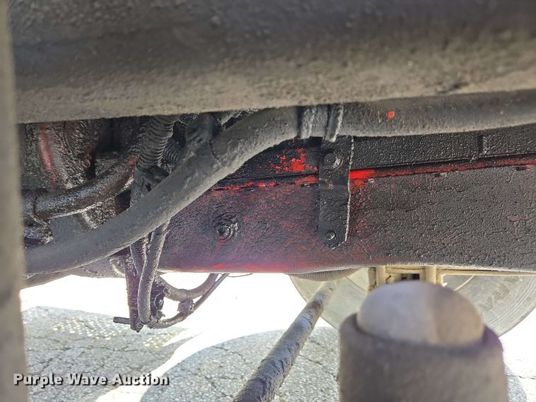 image for item EC4223 2011 Freightliner M2 flatbed truck