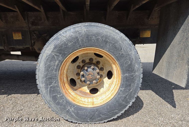 image for item EC4223 2011 Freightliner M2 flatbed truck