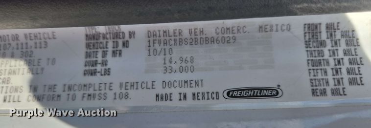 image for item EC4223 2011 Freightliner M2 flatbed truck