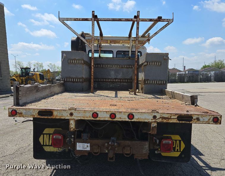 image for item EC4224 2002 Freightliner FL60 flatbed truck