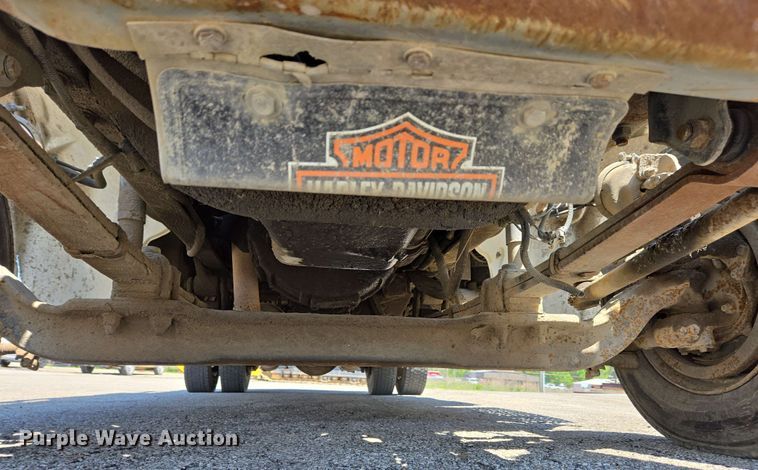 image for item EC4224 2002 Freightliner FL60 flatbed truck