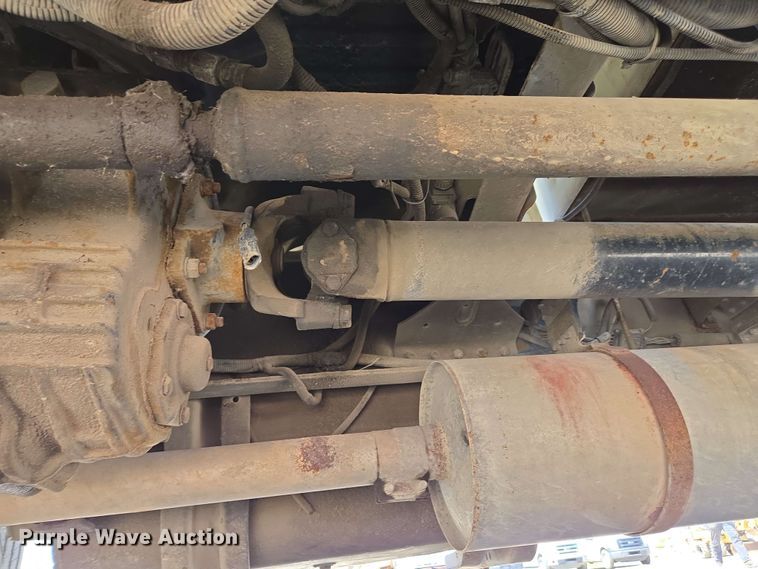 image for item EC4224 2002 Freightliner FL60 flatbed truck