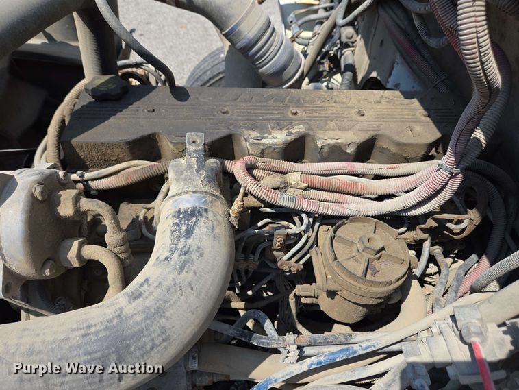 image for item EC4224 2002 Freightliner FL60 flatbed truck