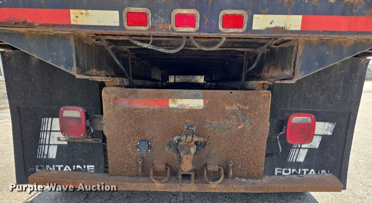 image for item EC4229 2006 International 4300 flatbed truck