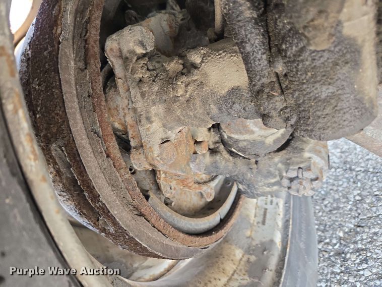 image for item EC4229 2006 International 4300 flatbed truck