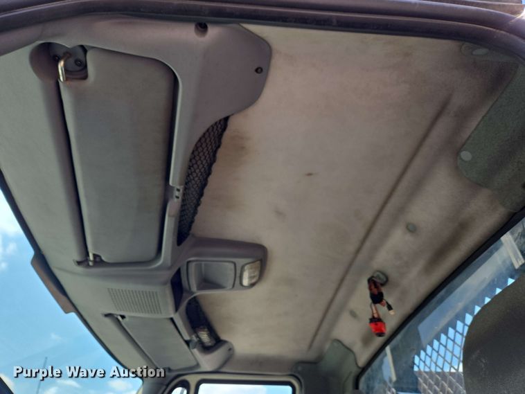 image for item EC4229 2006 International 4300 flatbed truck