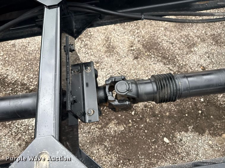 image for item EG5832 2010 Kenworth T370 truck cab and chassis