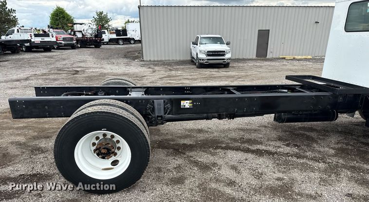 image for item EG5832 2010 Kenworth T370 truck cab and chassis