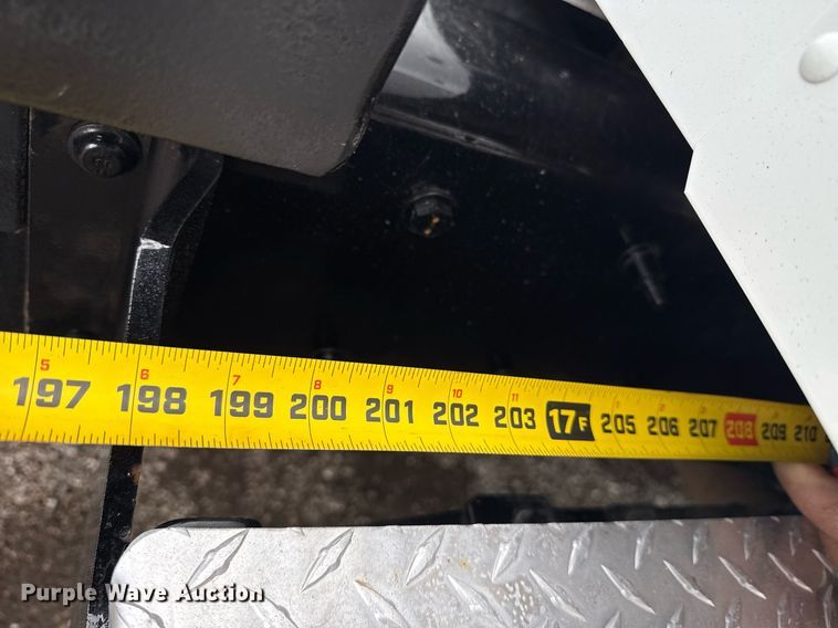 image for item EG5832 2010 Kenworth T370 truck cab and chassis