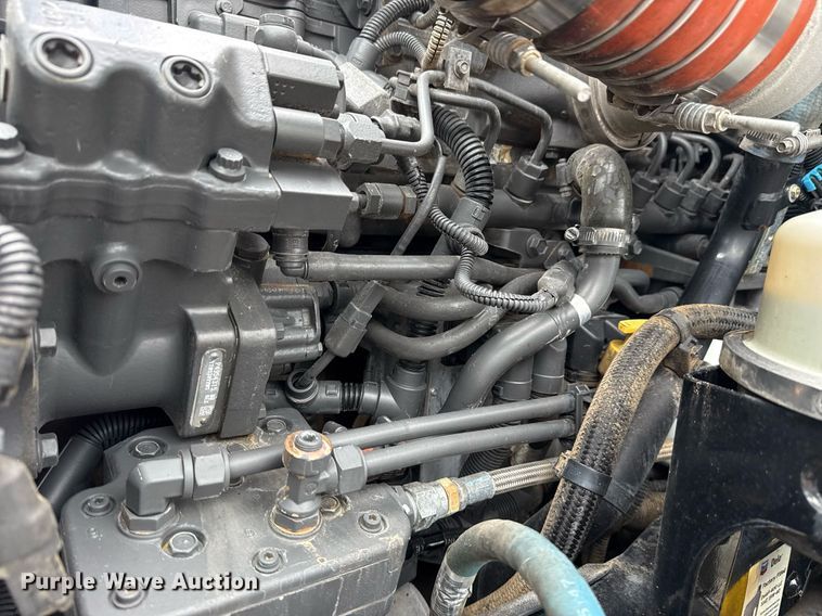 image for item EG5832 2010 Kenworth T370 truck cab and chassis