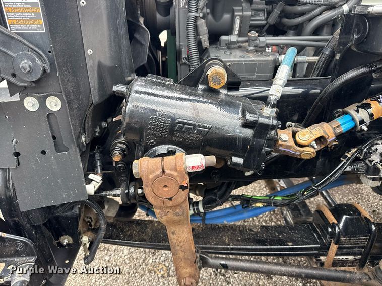 image for item EG5832 2010 Kenworth T370 truck cab and chassis