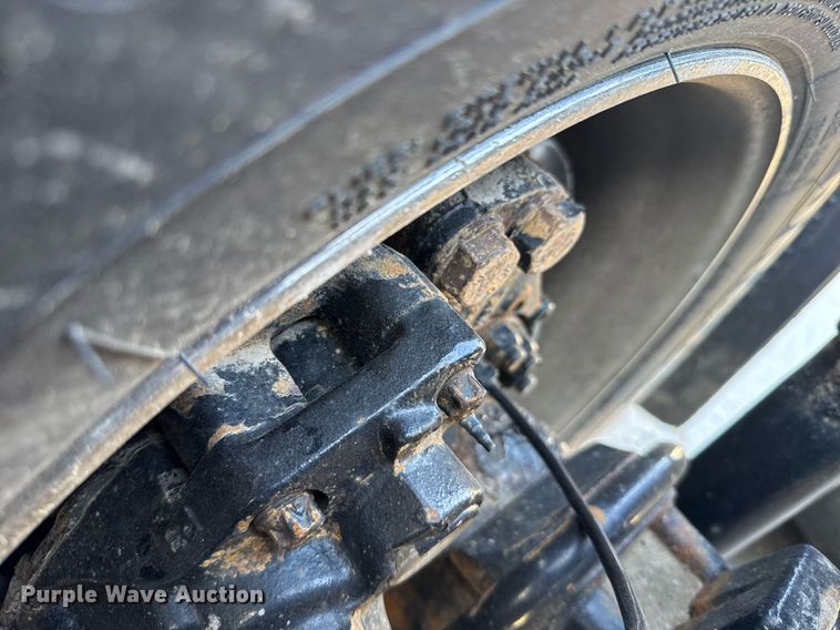 image for item EG6435 2019 Freightliner Cascadia semi truck