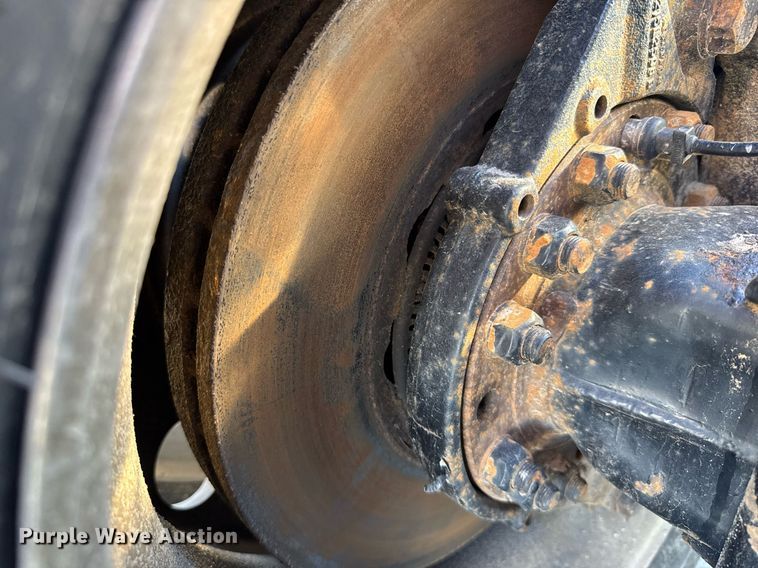 image for item EG6435 2019 Freightliner Cascadia semi truck