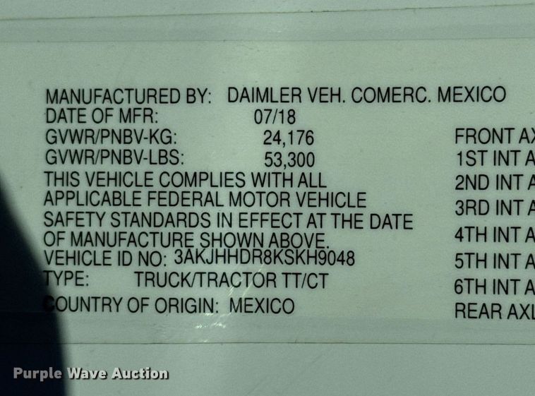 image for item EG6435 2019 Freightliner Cascadia semi truck