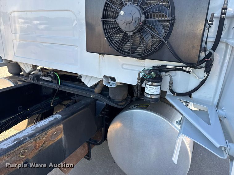 image for item EG6437 2021 Volvo VNL semi truck