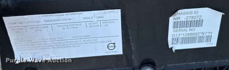 image for item EG6437 2021 Volvo VNL semi truck