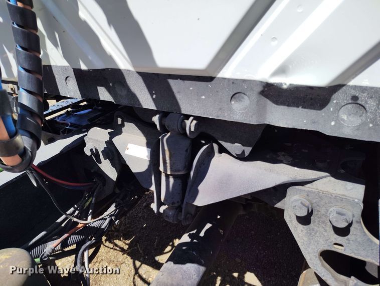 image for item EH0296 2012 International 4400 semi truck