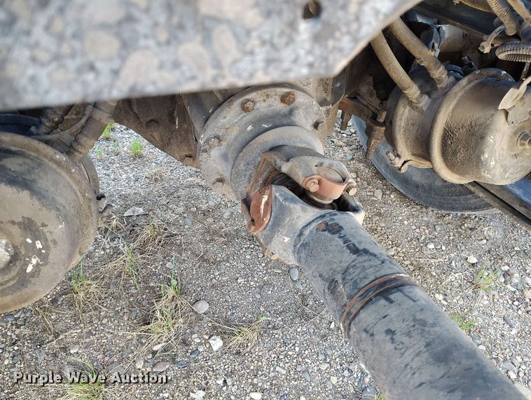 image for item EH0296 2012 International 4400 semi truck