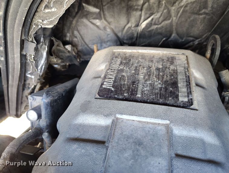 image for item EH0296 2012 International 4400 semi truck