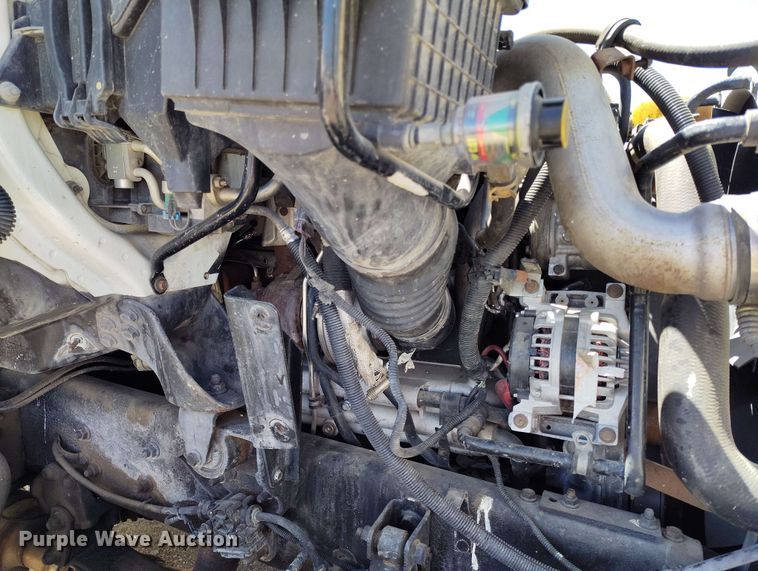 image for item EH0296 2012 International 4400 semi truck