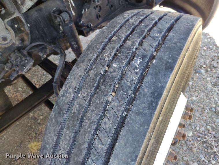 image for item EH0296 2012 International 4400 semi truck