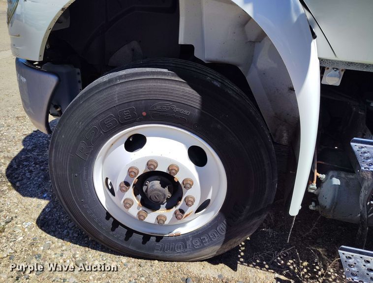 image for item EH0296 2012 International 4400 semi truck