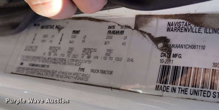 image for item EH0296 2012 International 4400 semi truck