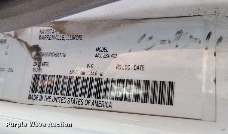 image for item EH0296 2012 International 4400 semi truck