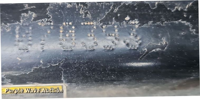 image for item EI8943 2004 Kenworth T600 semi truck