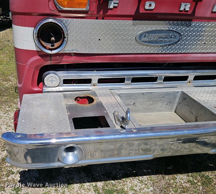 image for item EI8958 1980 Ford 8000 Custom Cab truck cab and chassis