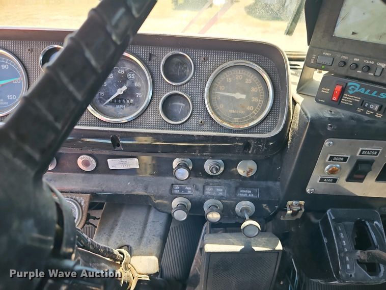 image for item EI8958 1980 Ford 8000 Custom Cab truck cab and chassis