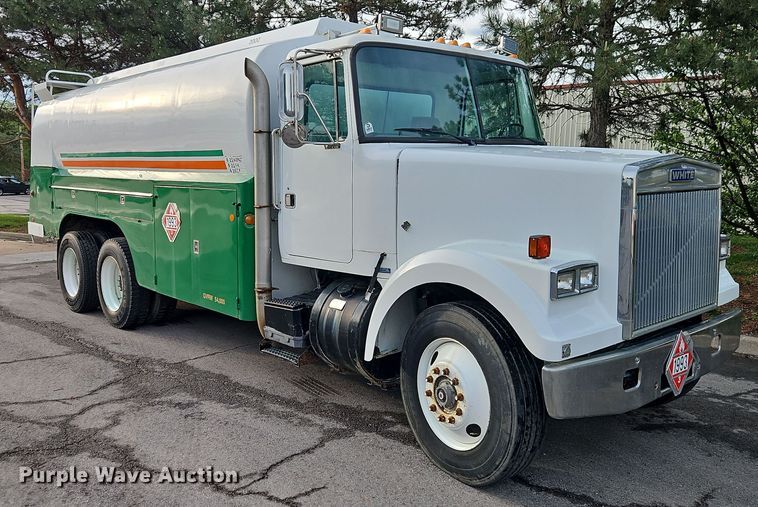 image for item EI8980 1987 Volvo White fuel truck