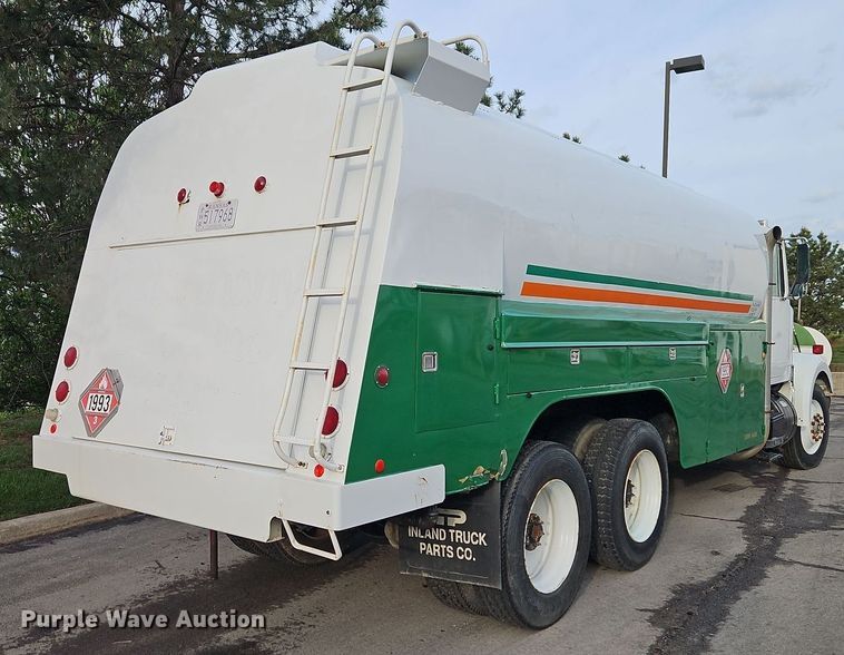 image for item EI8980 1987 Volvo White fuel truck