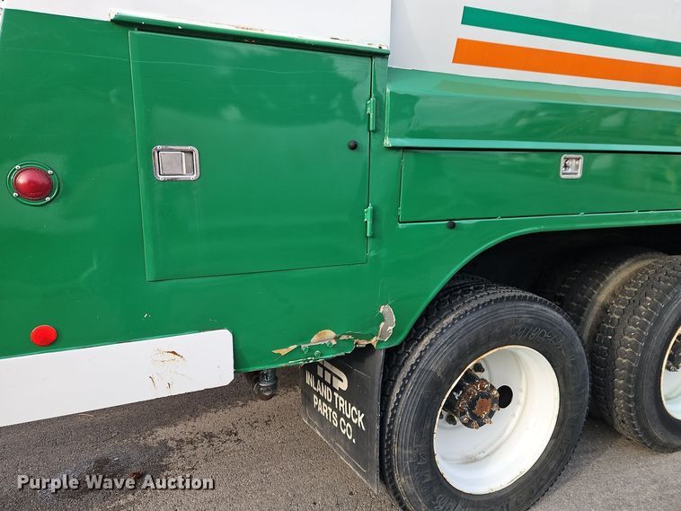 image for item EI8980 1987 Volvo White fuel truck