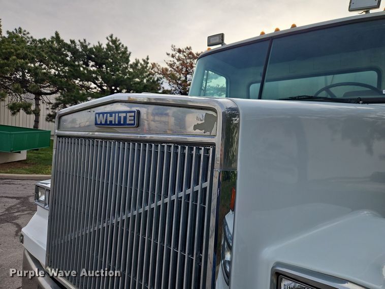 image for item EI8980 1987 Volvo White fuel truck