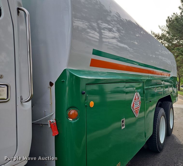 image for item EI8980 1987 Volvo White fuel truck