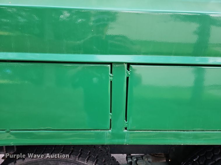 image for item EI8980 1987 Volvo White fuel truck