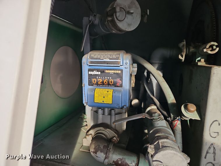 image for item EI8980 1987 Volvo White fuel truck