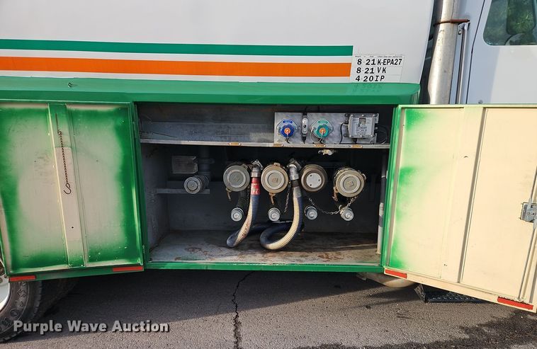 image for item EI8980 1987 Volvo White fuel truck