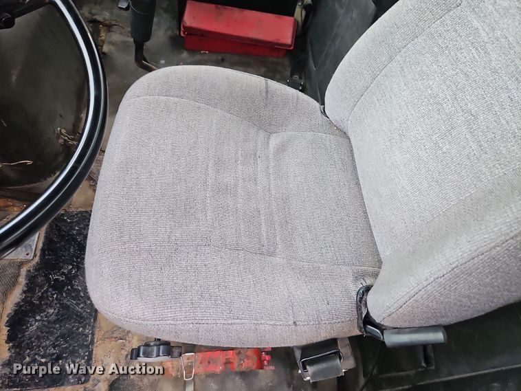 image for item EI8980 1987 Volvo White fuel truck