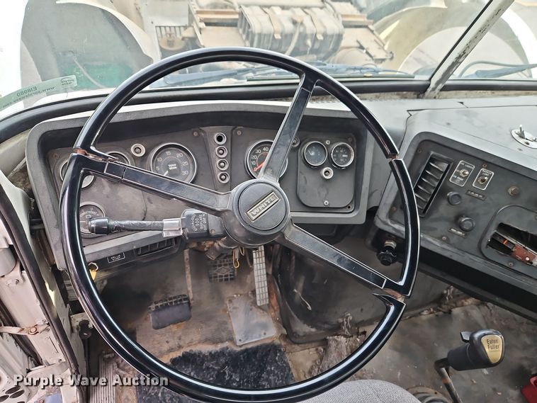 image for item EI8980 1987 Volvo White fuel truck