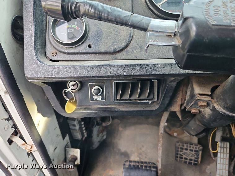 image for item EI8980 1987 Volvo White fuel truck