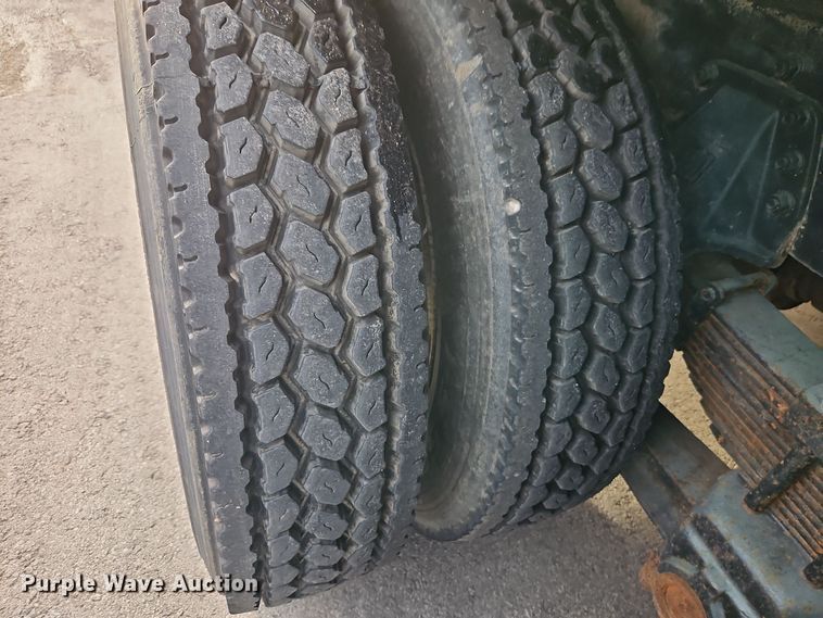 image for item EI8980 1987 Volvo White fuel truck