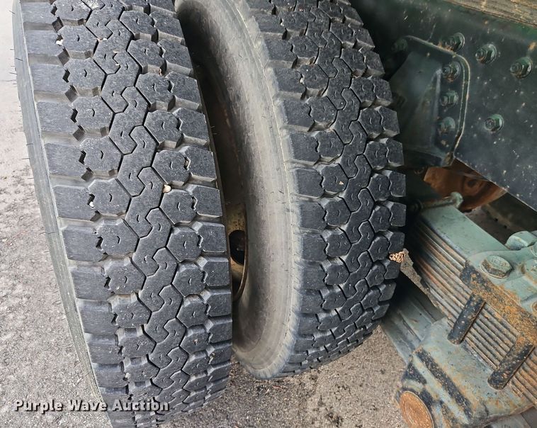 image for item EI8980 1987 Volvo White fuel truck