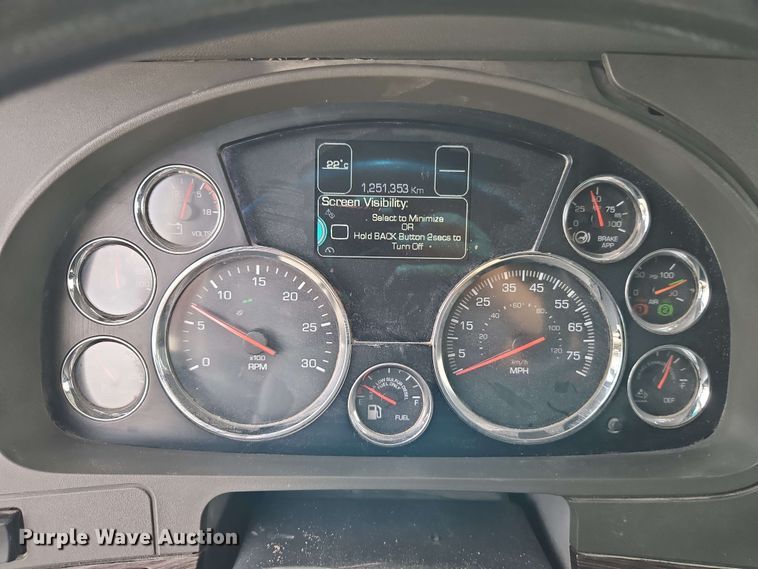 image for item EJ0007 2016 Kenworth T680 semi truck