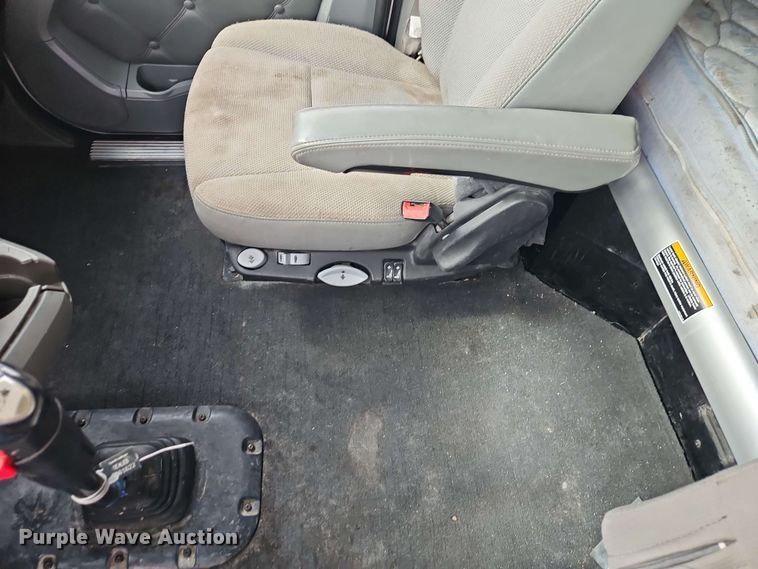 image for item EJ0007 2016 Kenworth T680 semi truck