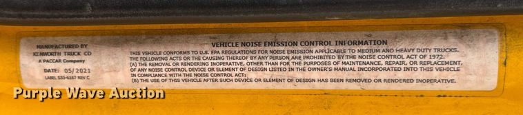 image for item EJ4566 2022 Kenworth T680 semi truck