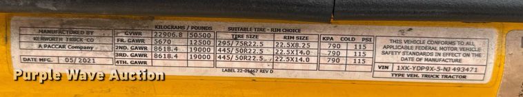 image for item EJ4566 2022 Kenworth T680 semi truck